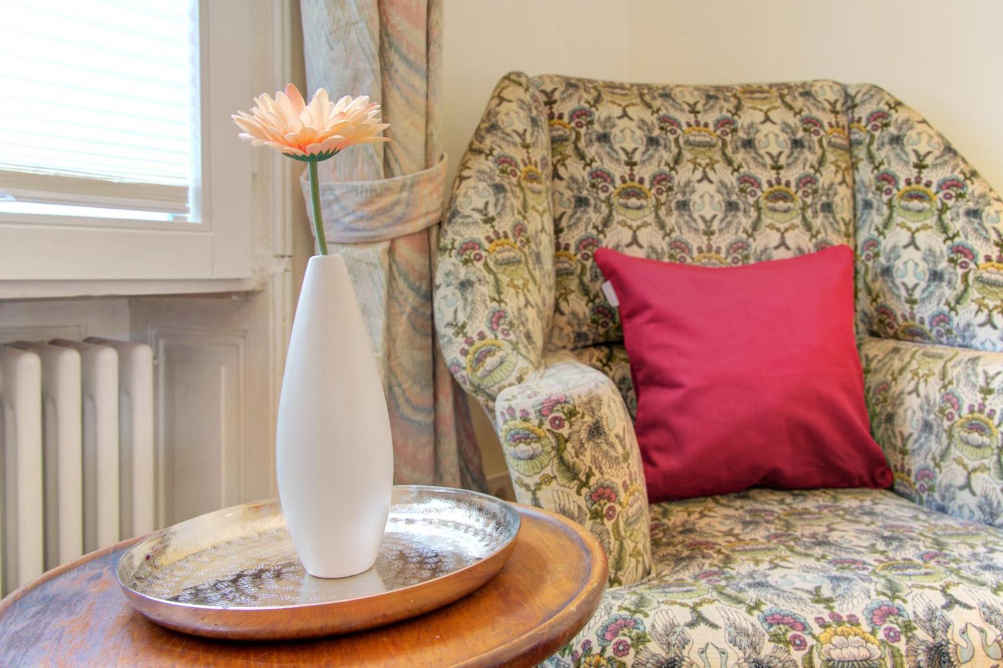 Apartment Charmante Altbauwohnung Rhodt unter Rietburg